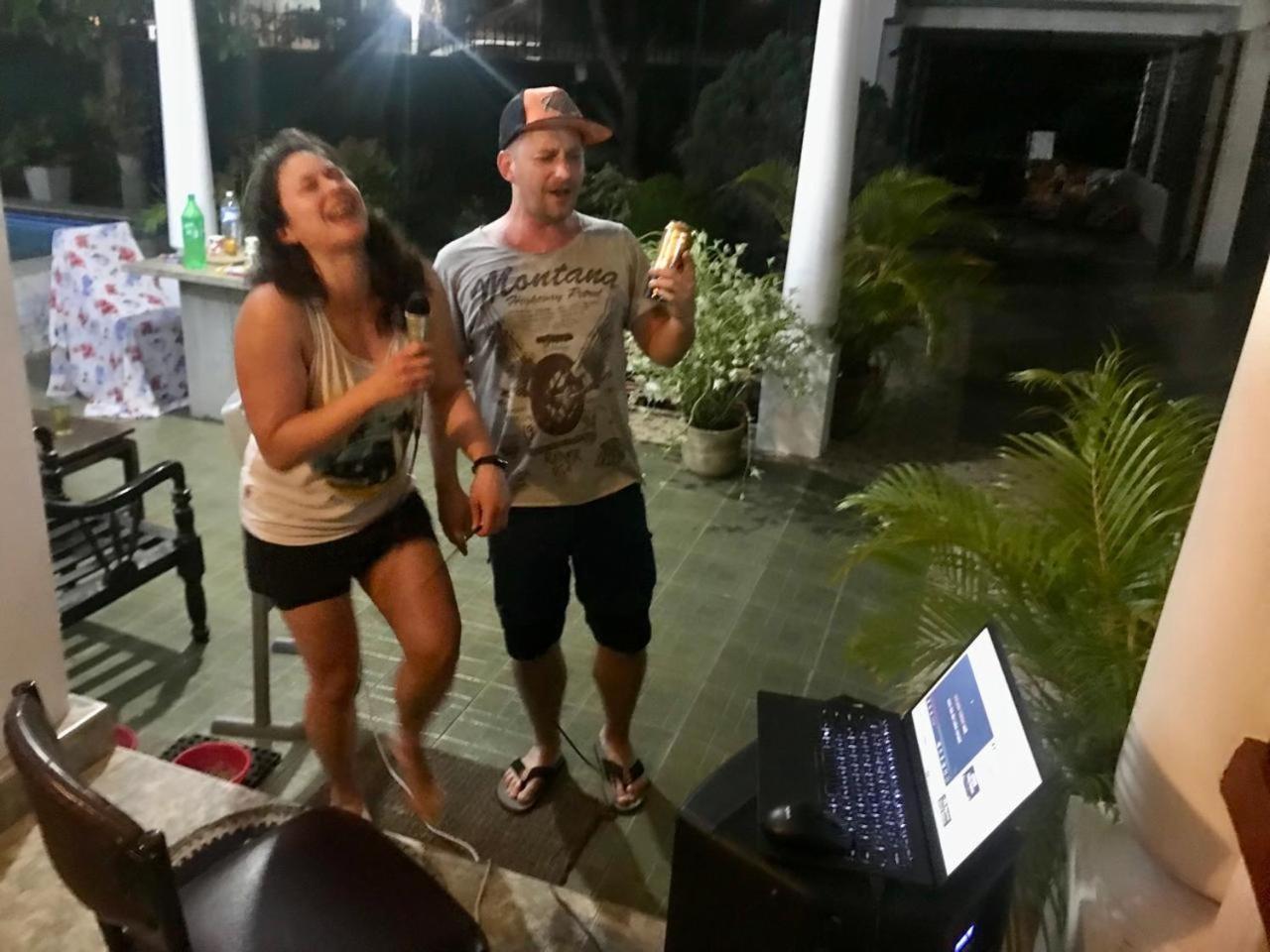 Kingz And Queenz - Negombo Kültér fotó